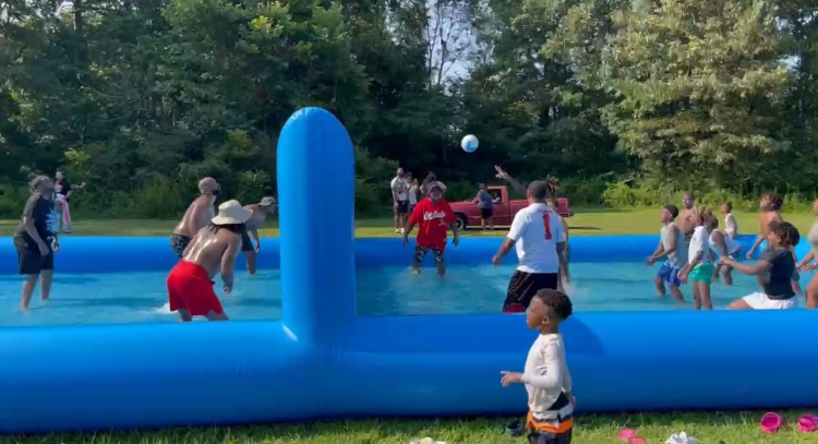 VOLLEYBALL POOL COURT